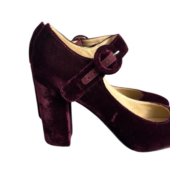 Marc Fisher Shaylie Mary Jane Pumps Elegant Velvet Sz 8.5 Burgundy 3.5 inch Heel - Picture 4 of 8